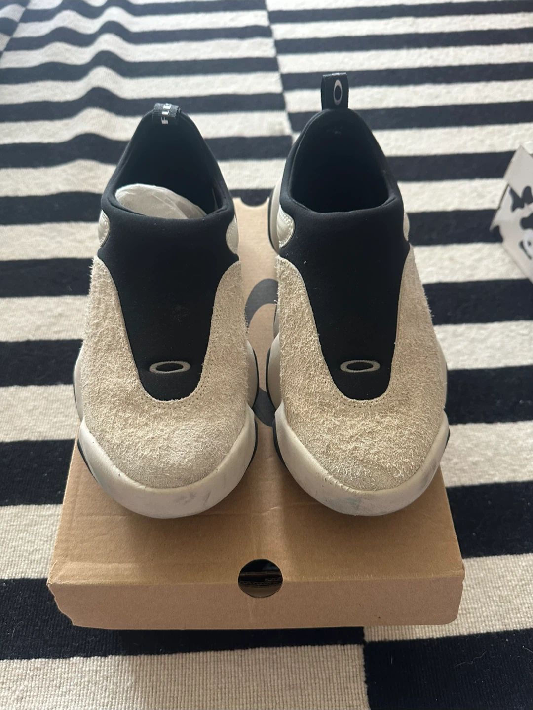Oakley Factory Team Flesh Milk/Black Size 8.5