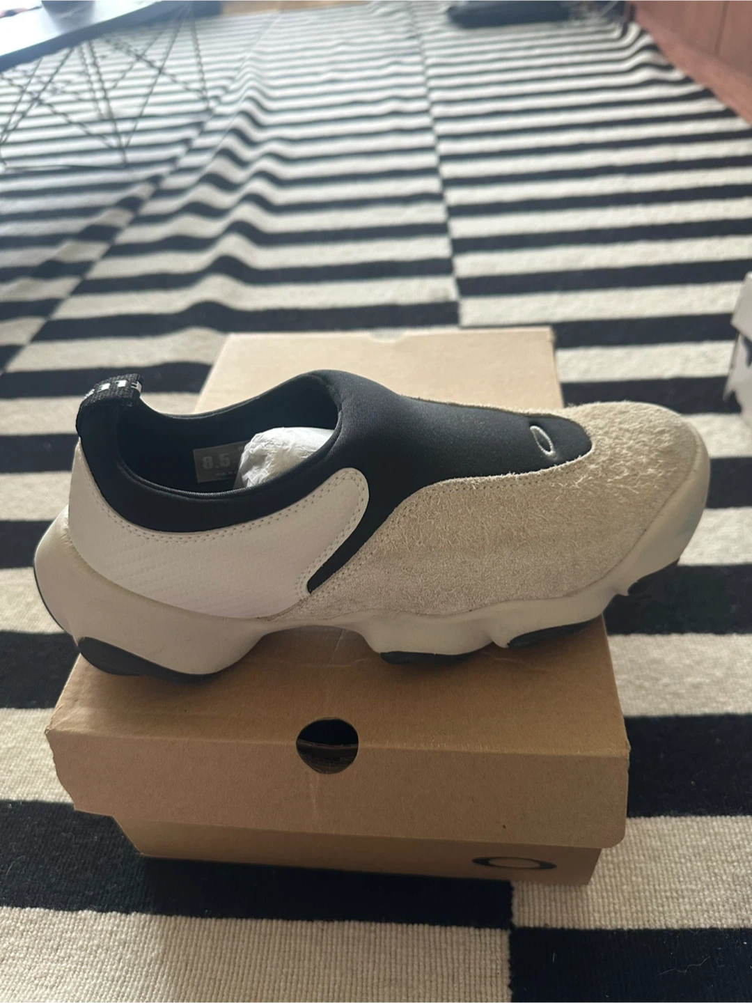Oakley Factory Team Flesh Milk/Black Size 8.5 - photo 2