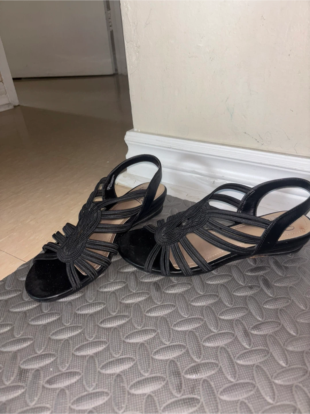 Black Sandals size 7,5 - photo 3
