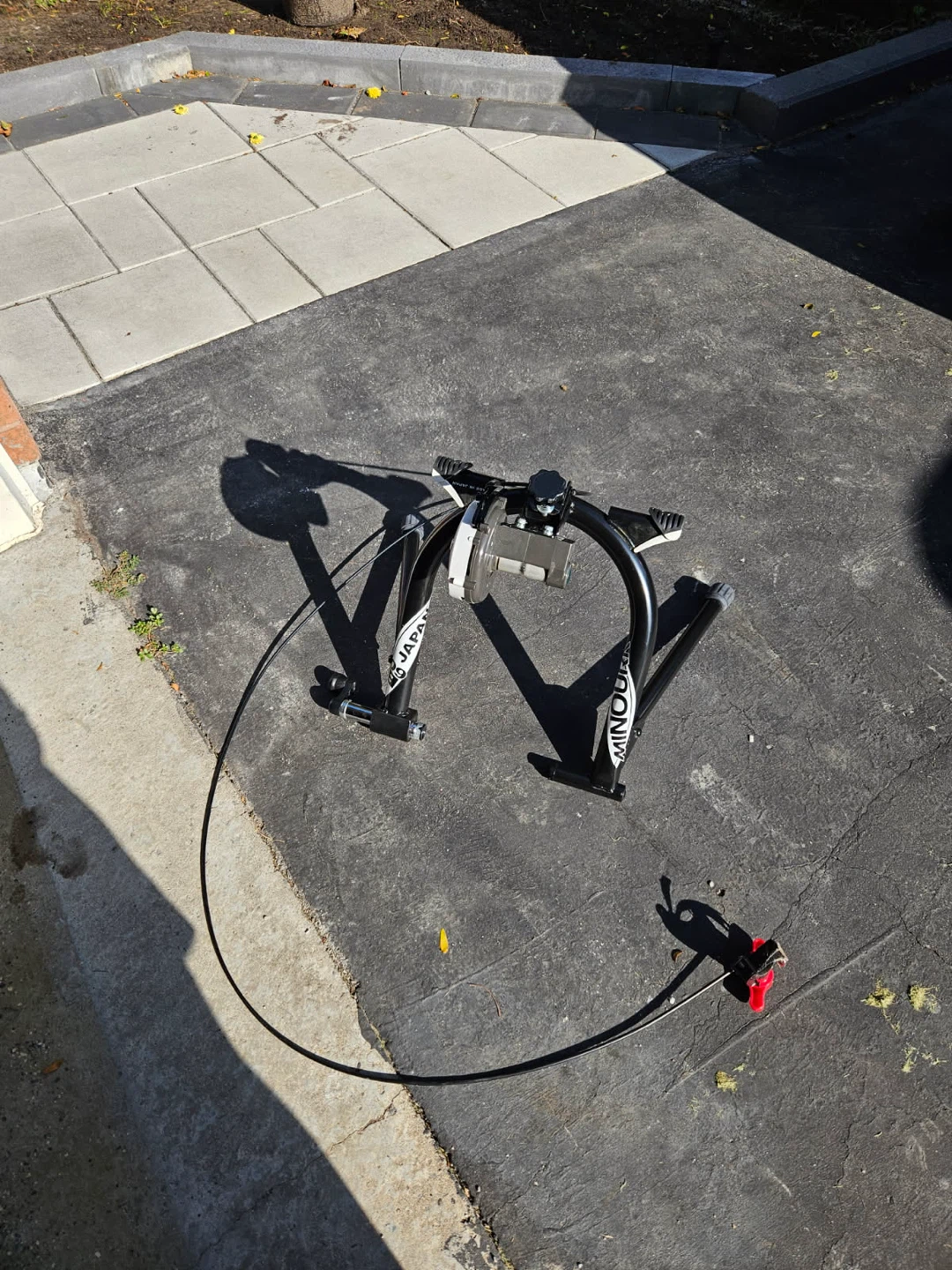 Minoura Bicycle Trainer - photo 2