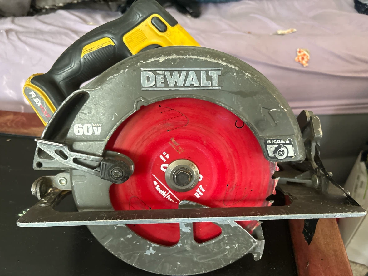 DeWalt 60V MAX Circular Saw