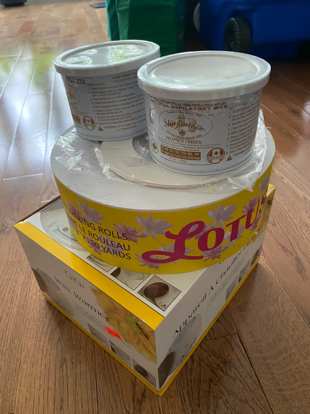 GiGi Wax Warmer and Waxing Supplies Set - photo 2