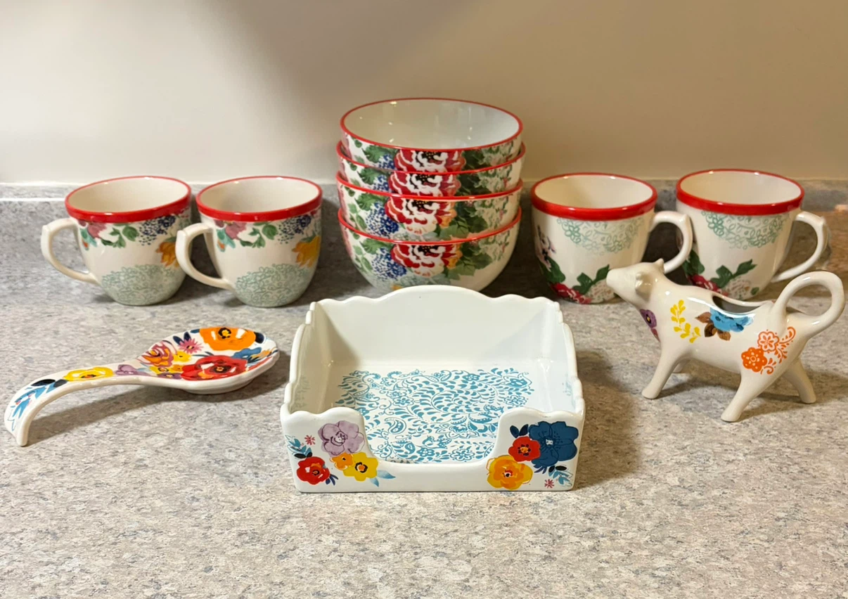 Pioneer woman set