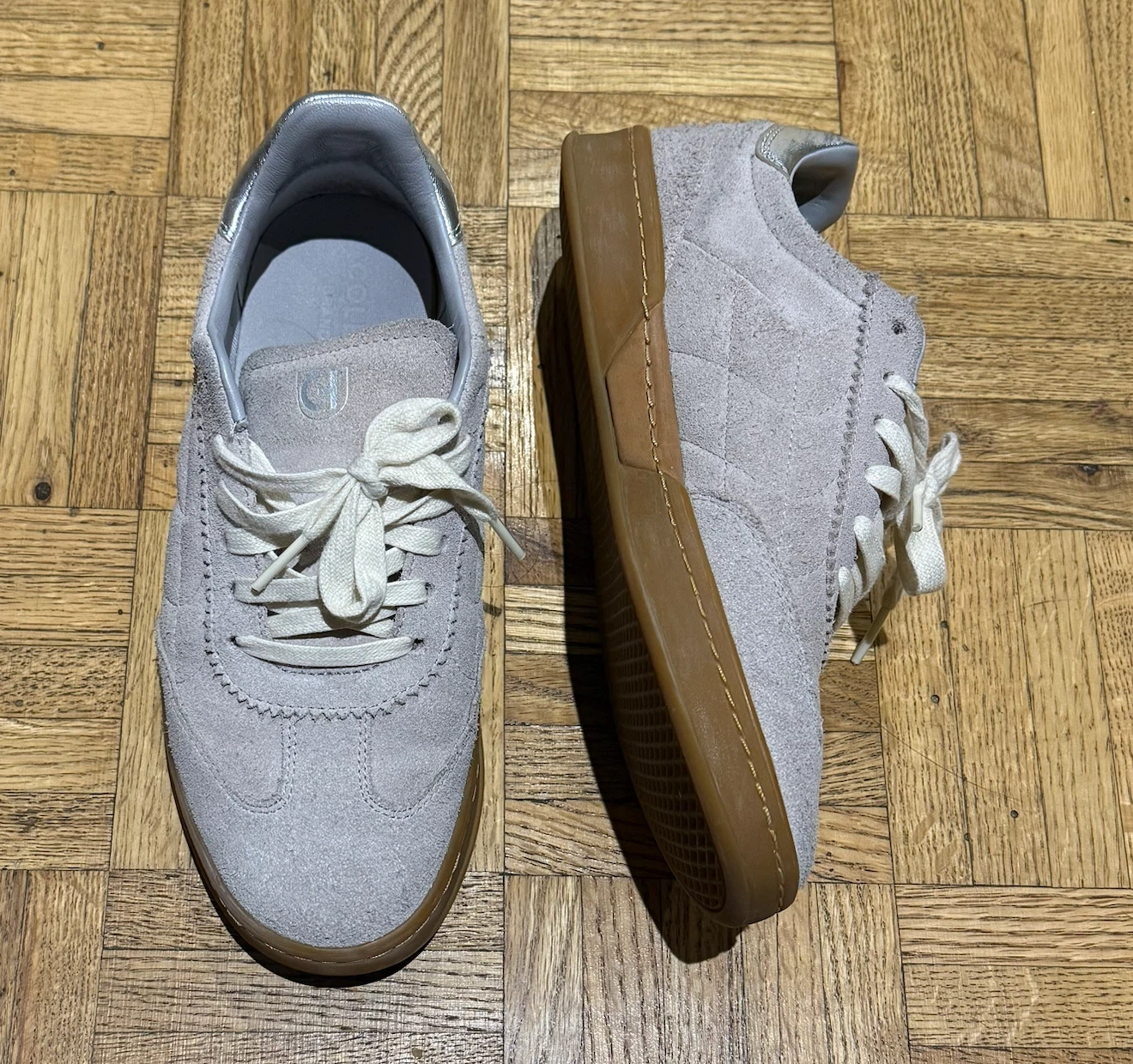 Cole Haan Suede women Sneakers- Great Condition - photo 3