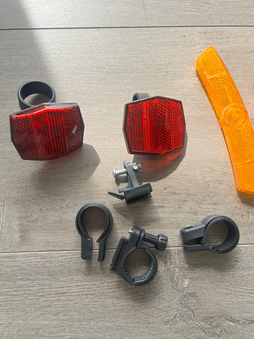 🏈 Assorted Bicycle Reflectors and Mounting Brackets - photo 2