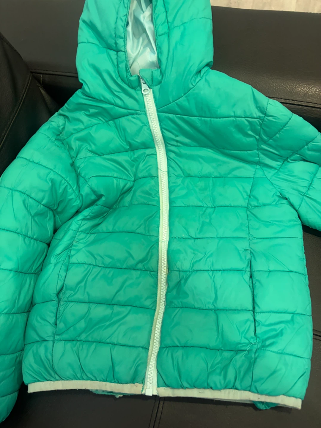 Two Lightweight Kids Puffer Jackets