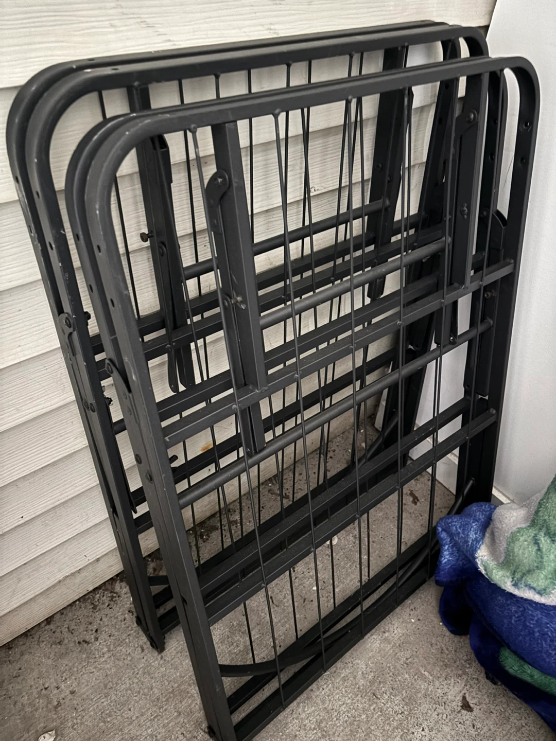 Black Metal Foldable Bed Frame