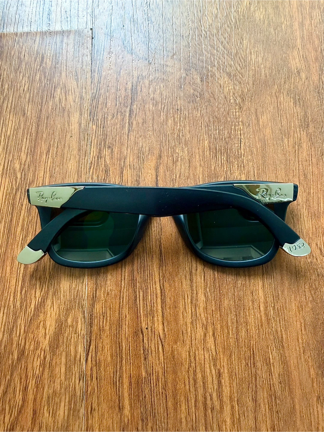 Ray-Ban Wayfarer Sunglasses - photo 3