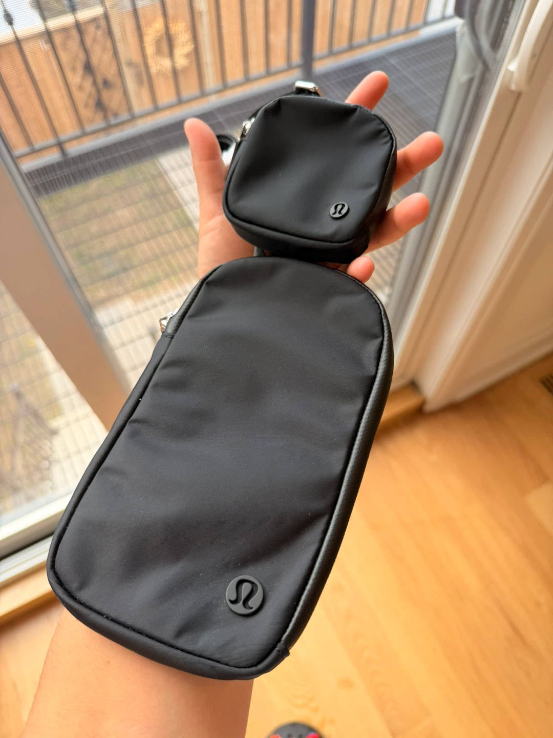 Lululemon Modular Phone Crossbody - photo 2