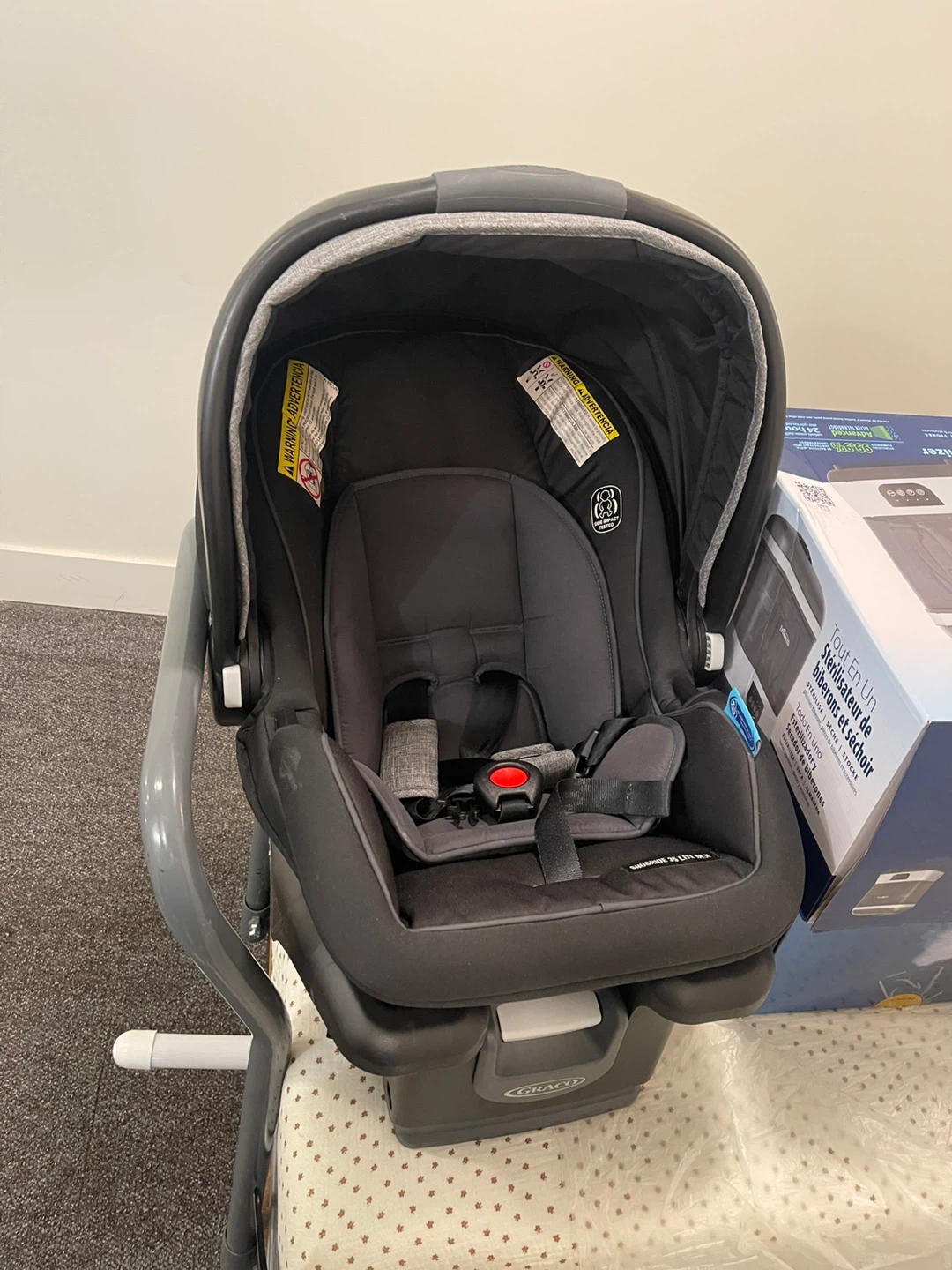Graco SnugRide 35 Lite DLX Infant Car Seat - photo 2