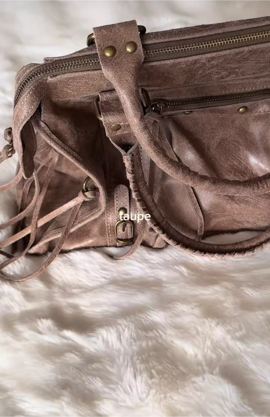 NWT Viral TIKTOK Gave Lux BALENCIAGA Style Leather Handbag - photo 2