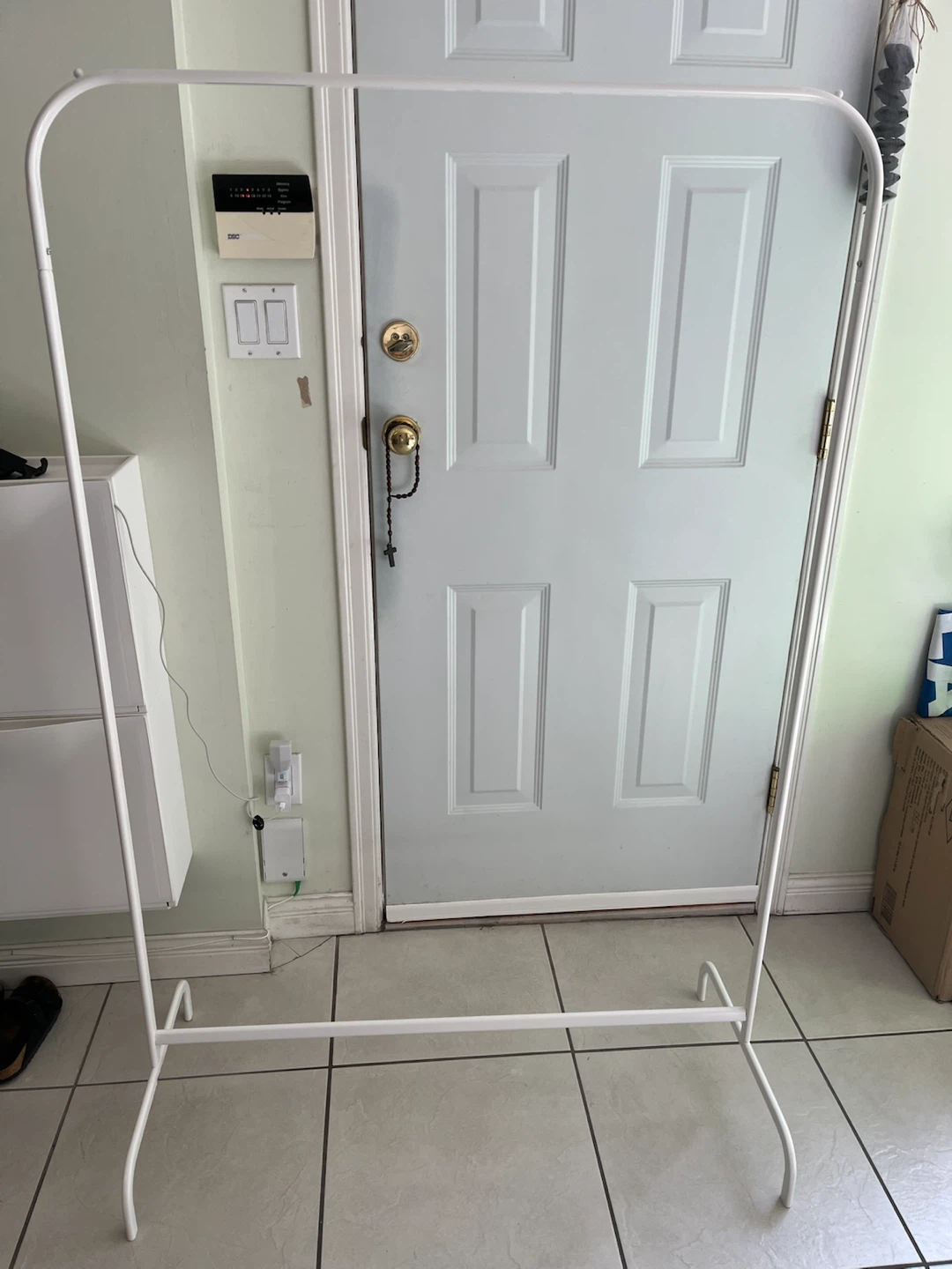 White Metal Clothing Garment Rack