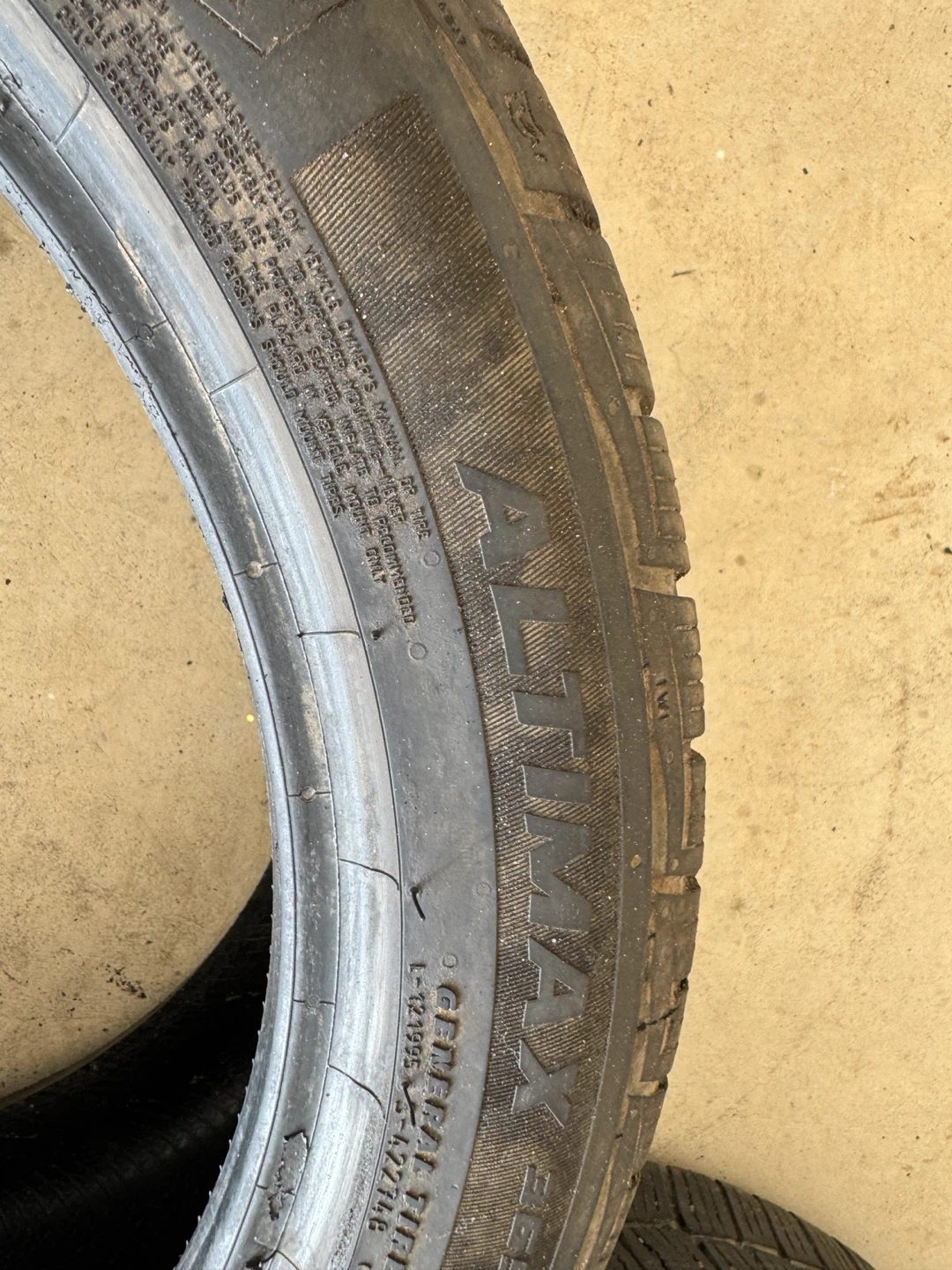 235/45R18 General AltiMAX Winter Tires (Set of 4) – 2024 DOT! - photo 4
