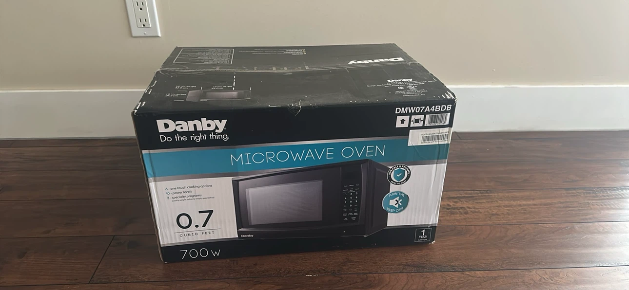 Danby 0.7 cu. ft. Microwave Oven