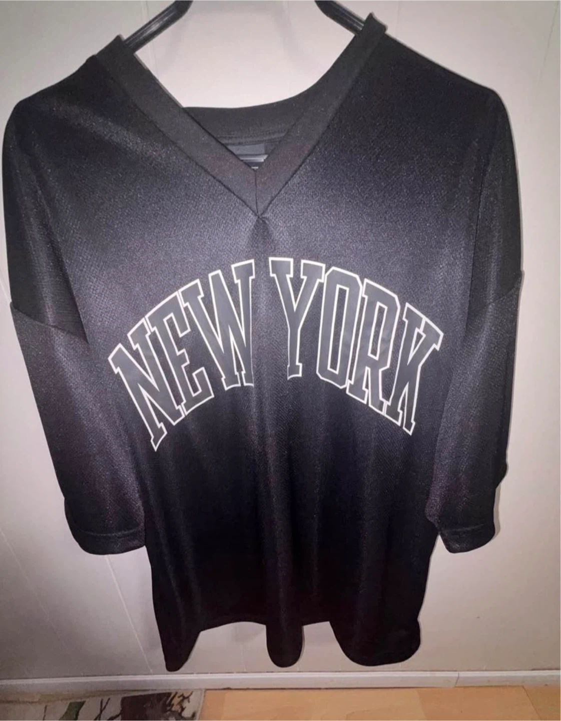 Black New York V-Neck Jersey