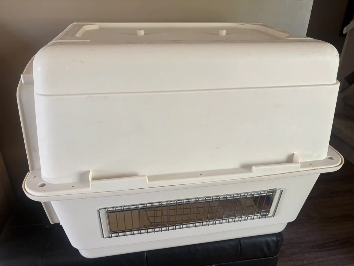 Large sized dog kennel