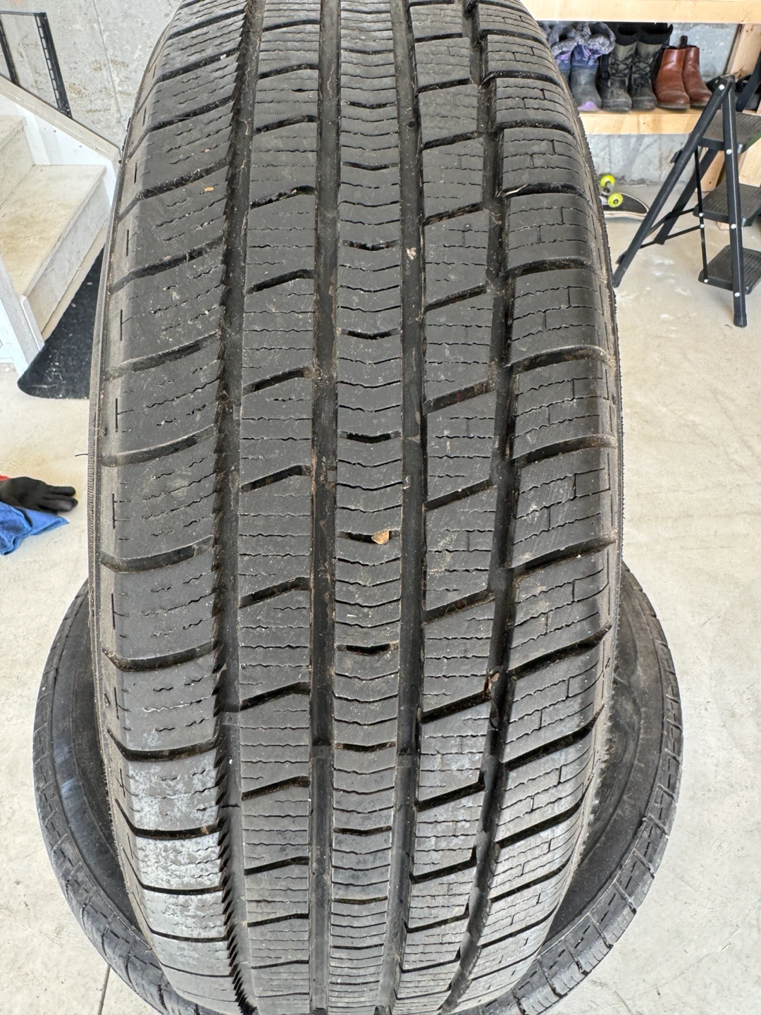 Set of 4 Winter Tires 225/70R16 - Quattro GT Technica - photo 3