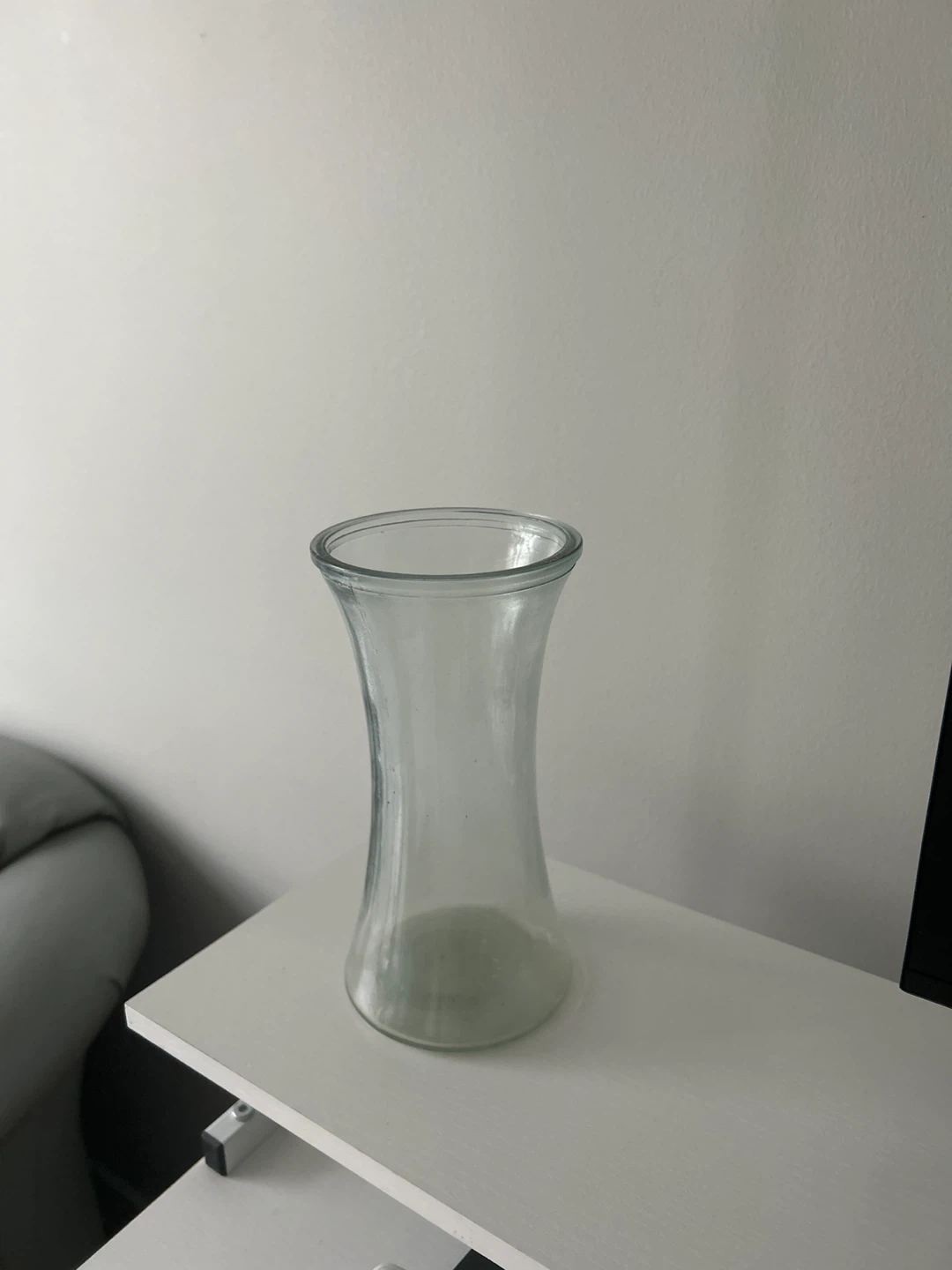 Clear Glass Hourglass Vase - photo 2