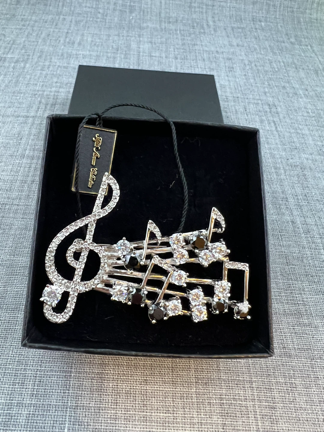 New Fifth Avenue Collection "A Cappella" Brooch