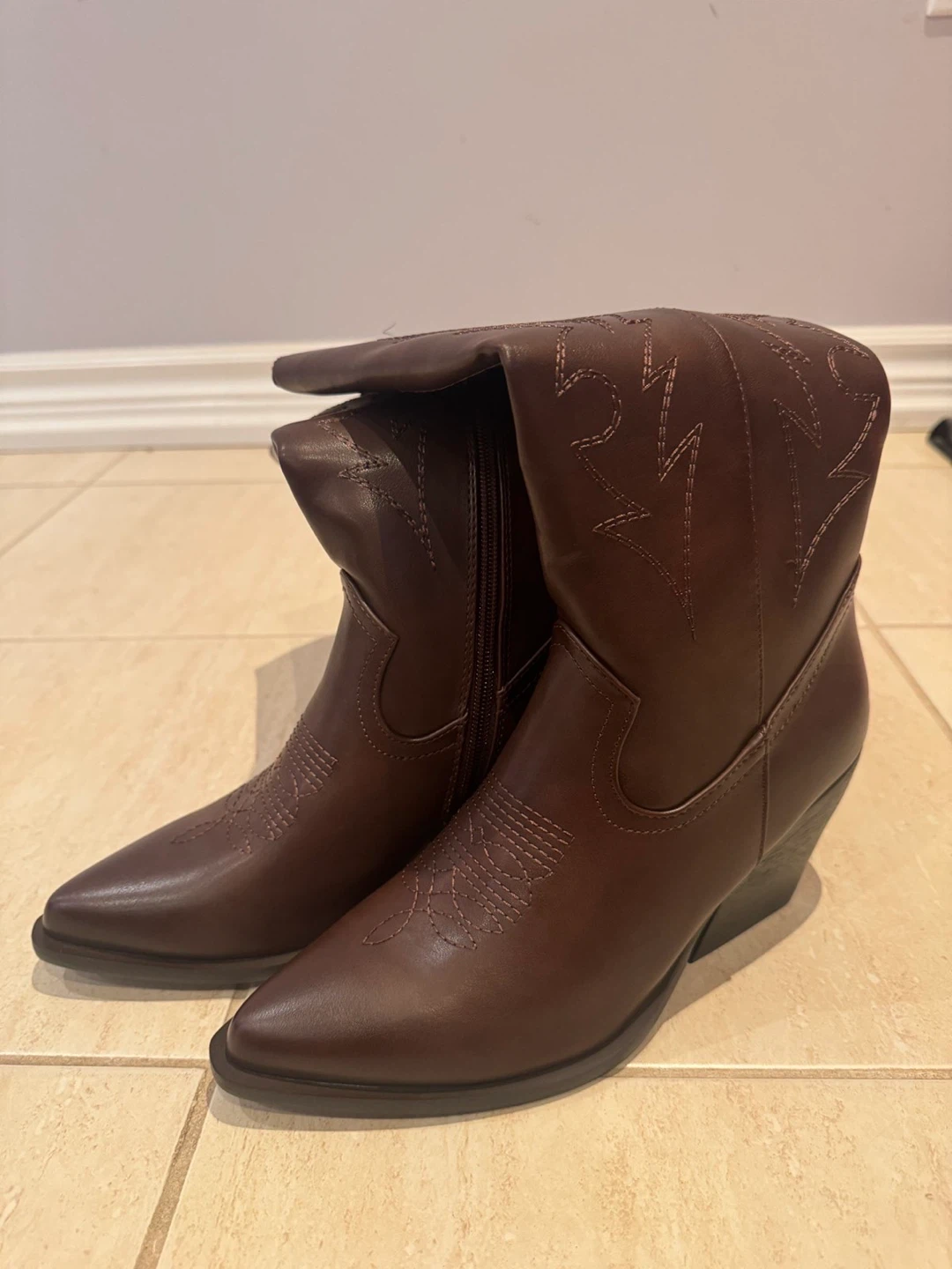 Dark Brown Western Boots - photo 2
