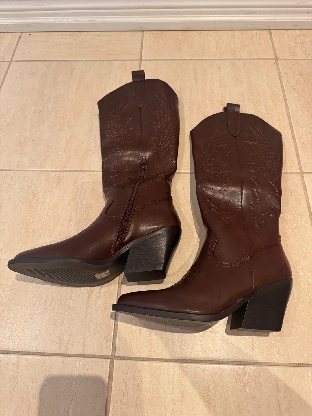 Dark Brown Western Boots - photo 3