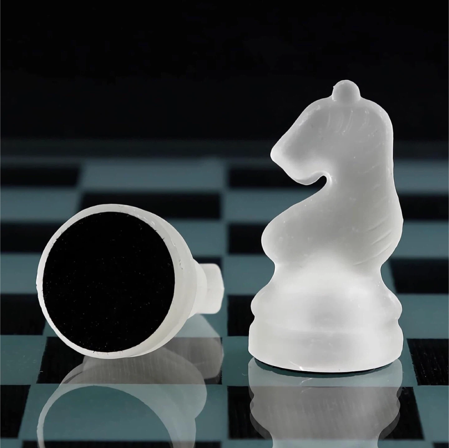 Elegant & luxury Glass Chess Set - photo 4