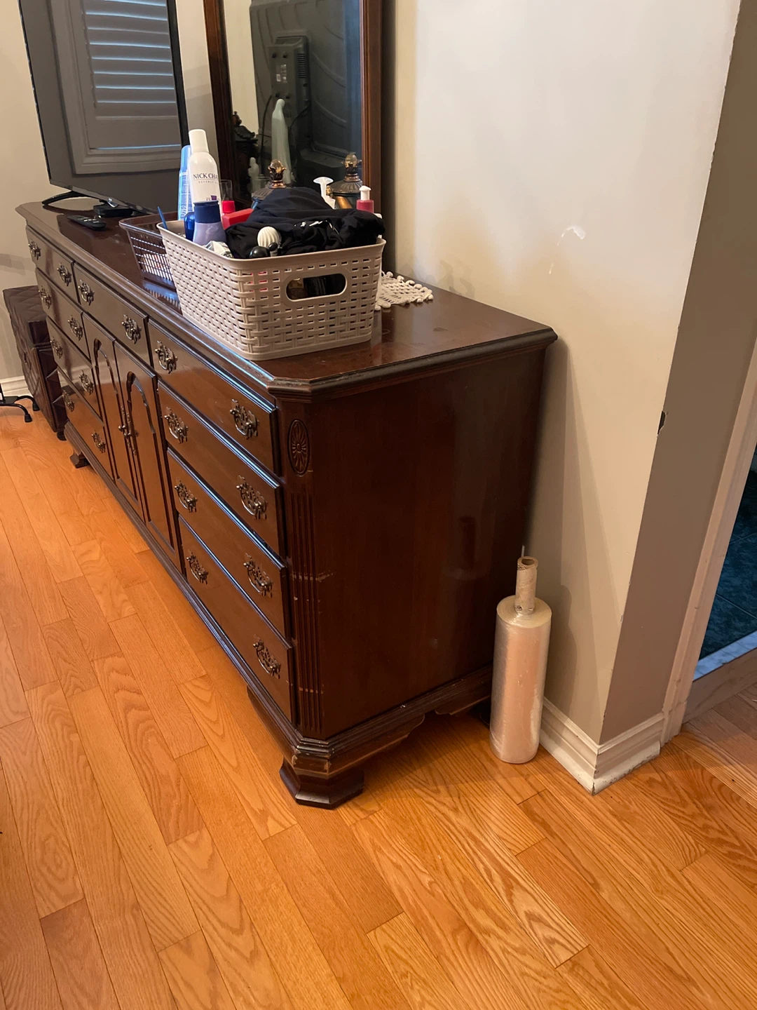 Traditional Wood Bedroom Dresser