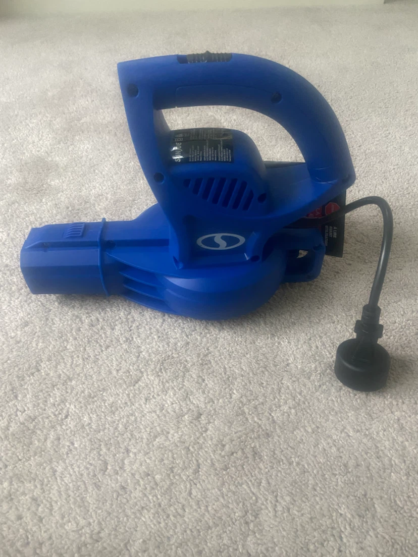 Sunjoe Leaf Blower - photo 3