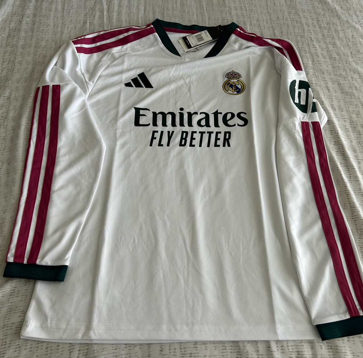 26/27 Real Madrid Bellingham Long Sleeve Jersey (Size L) - photo 2