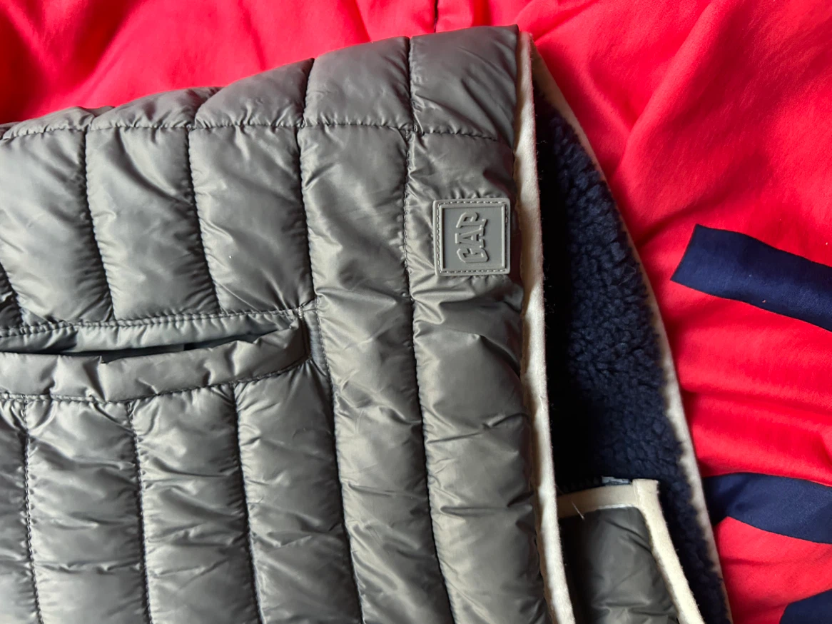 Gap Kids Reversible Quilted Vest - photo 2