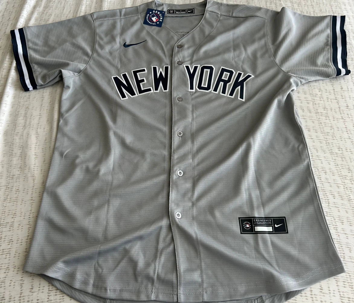 New York Yankees Aaron Judge MLB Jerseys (Size L) - photo 3