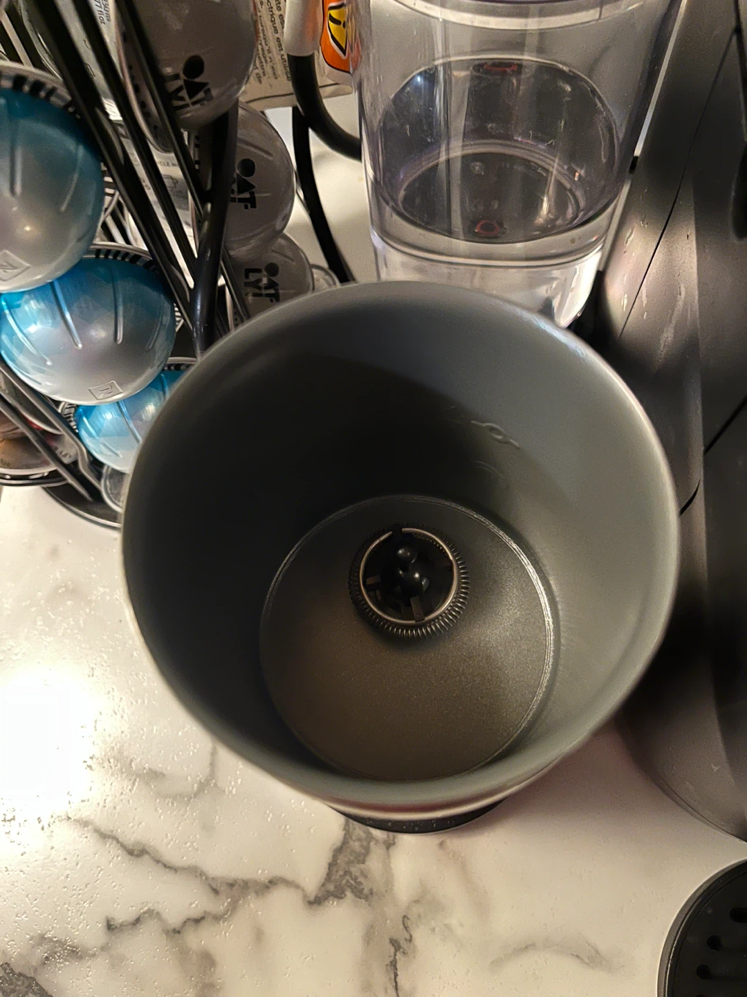 Nespresso Vertuo Pop+ Coffee Machine with Aeroccino - photo 2