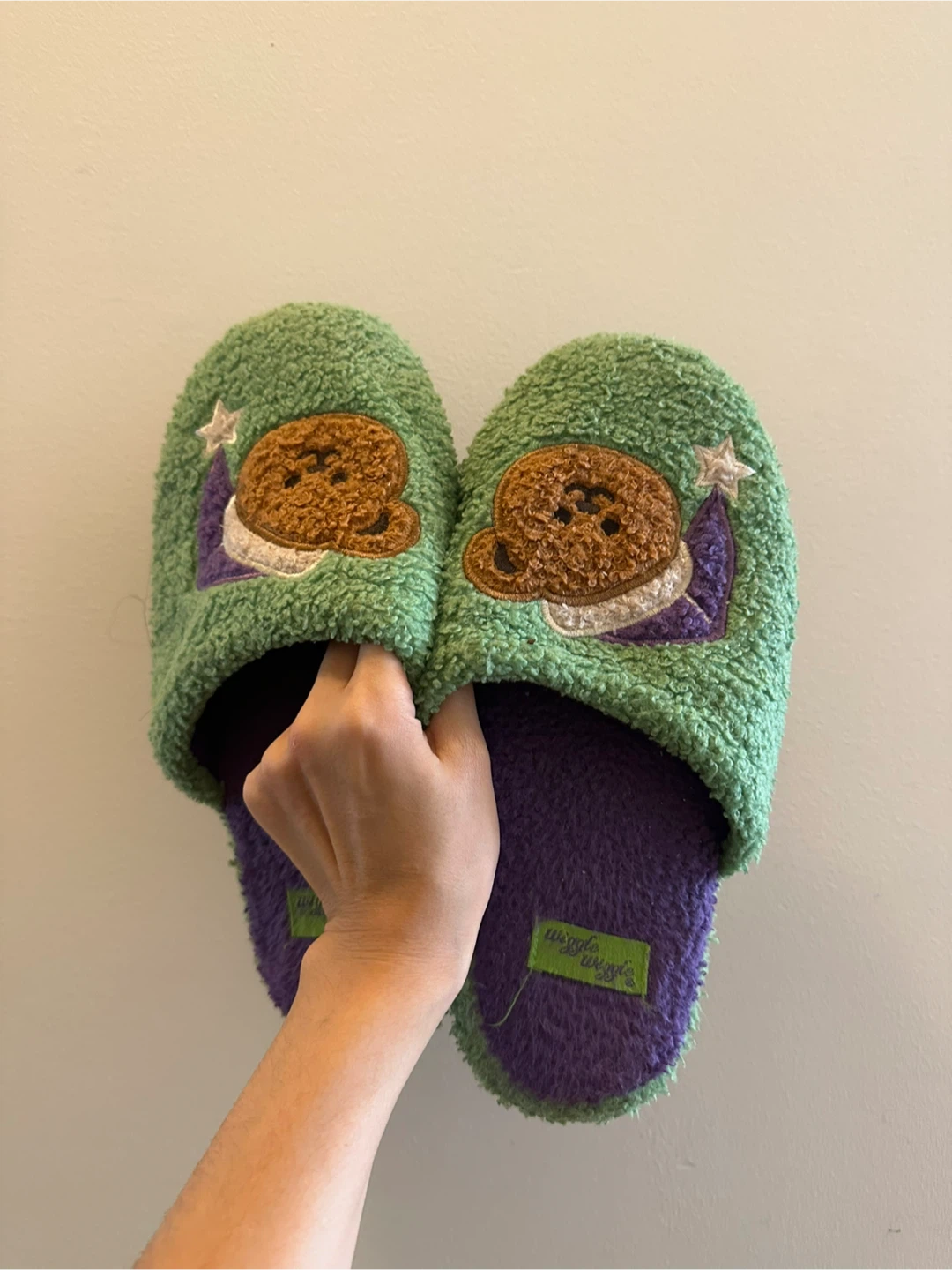 Wiggle Wiggle fuzzy slippers 18 for each