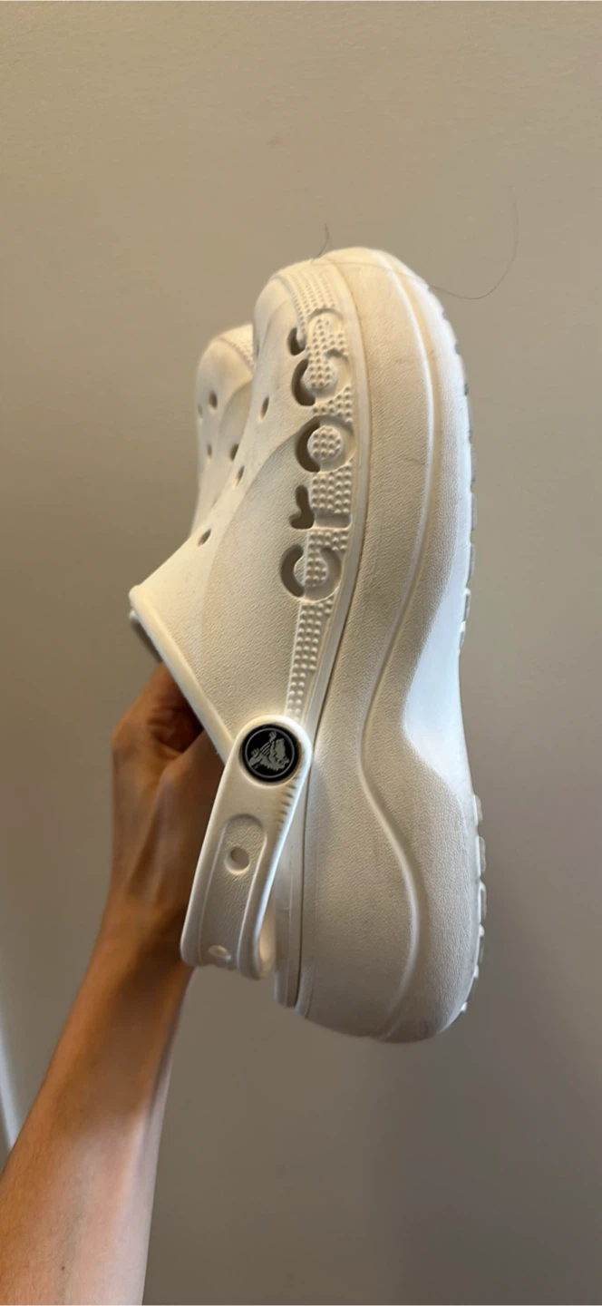 White Crocs Platform Clogs us6 - photo 2