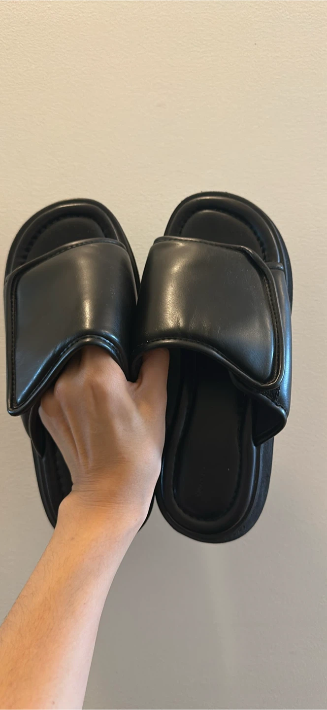 Oak + Fort Black Platform Slides us6.5