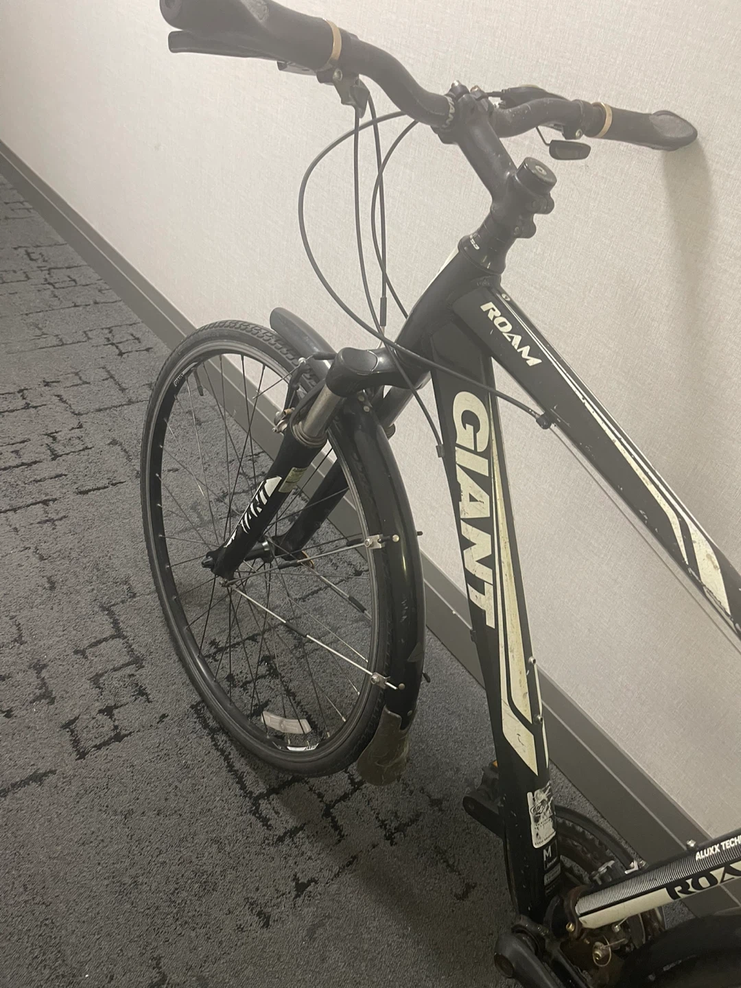 Giant Roam Hybrid Bike Medium - photo 3