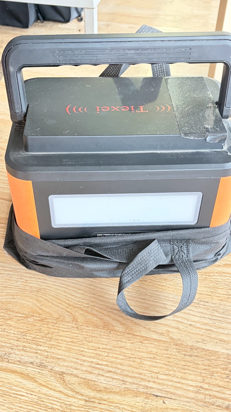 AlfaBot Q4 Jump Starter & Air Compressor - photo 3