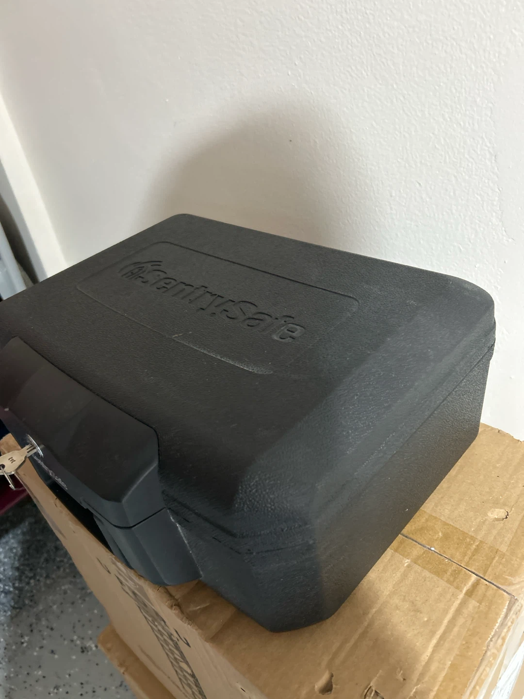 SentrySafe Fire-Resistant Security Chest - photo 3