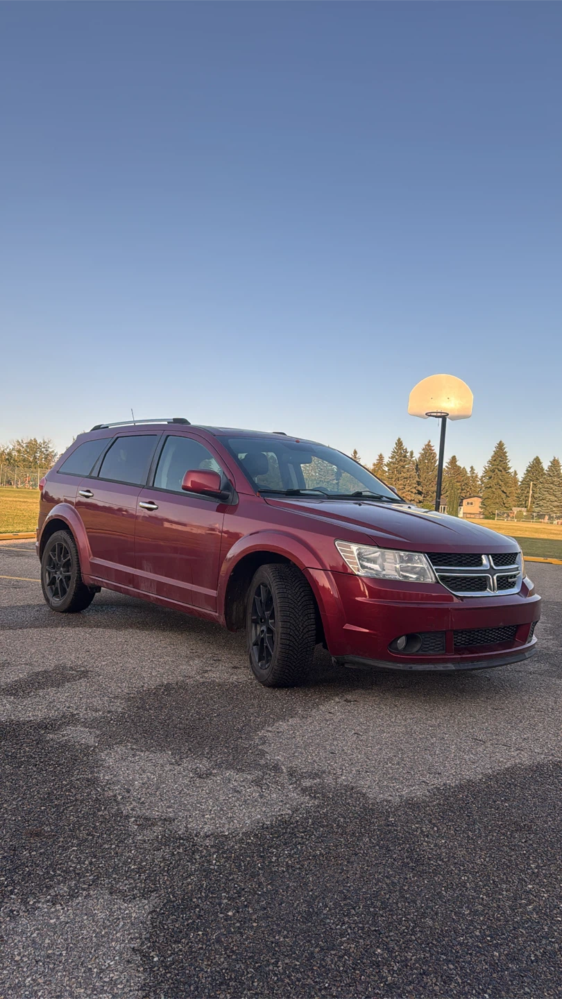 2011 Dodge Journey R/T - photo 2