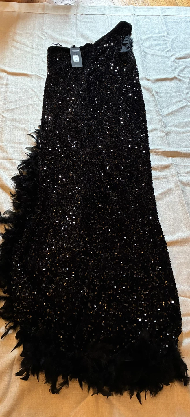 Fashion Nova Esme Sequin Feather Maxi Dress 1X - photo 2