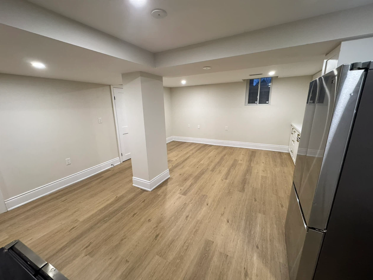Modern 2 bedroom legal Basement in Ajax/Pickering