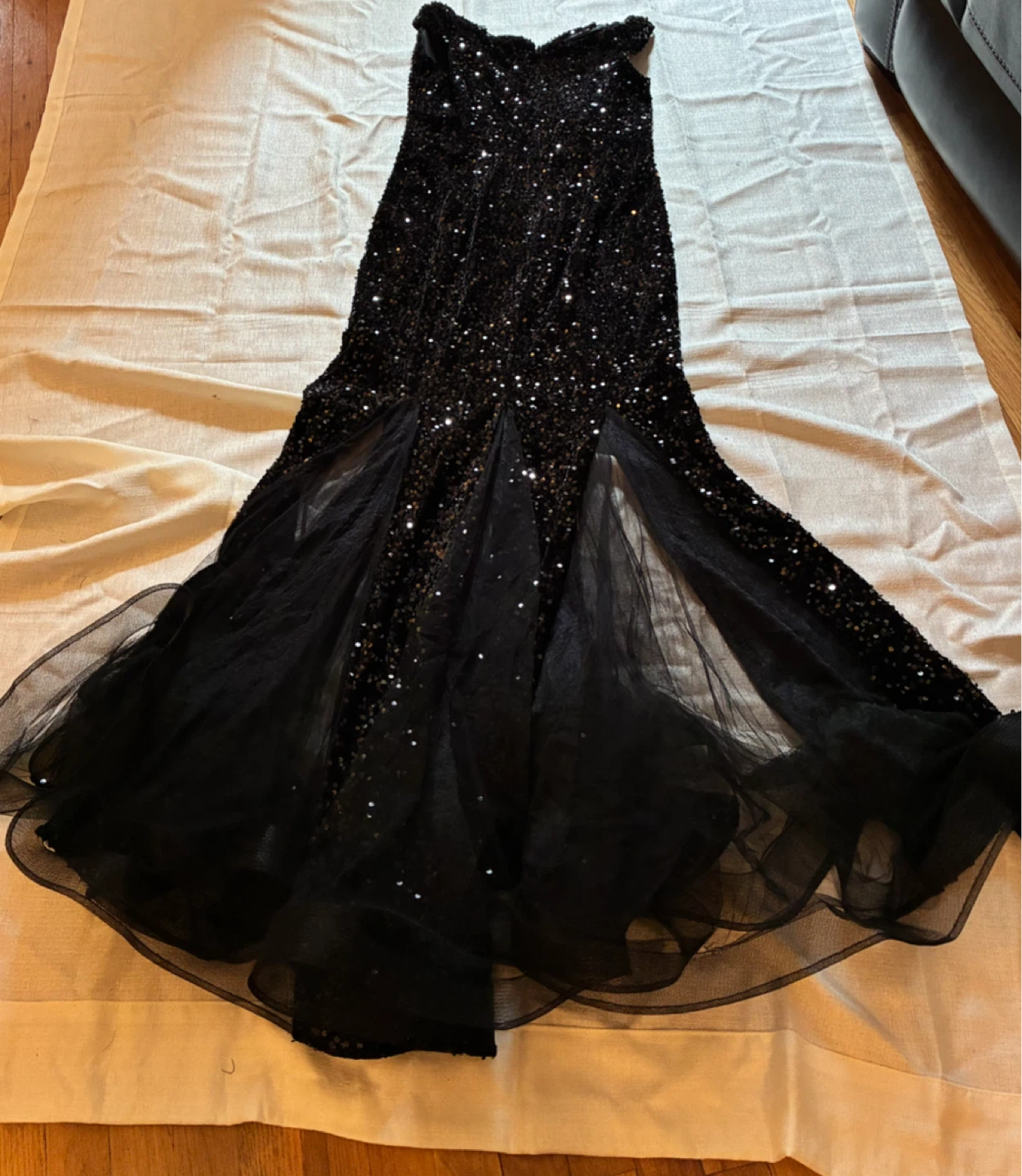 Black Sequin Evening Gown - photo 5