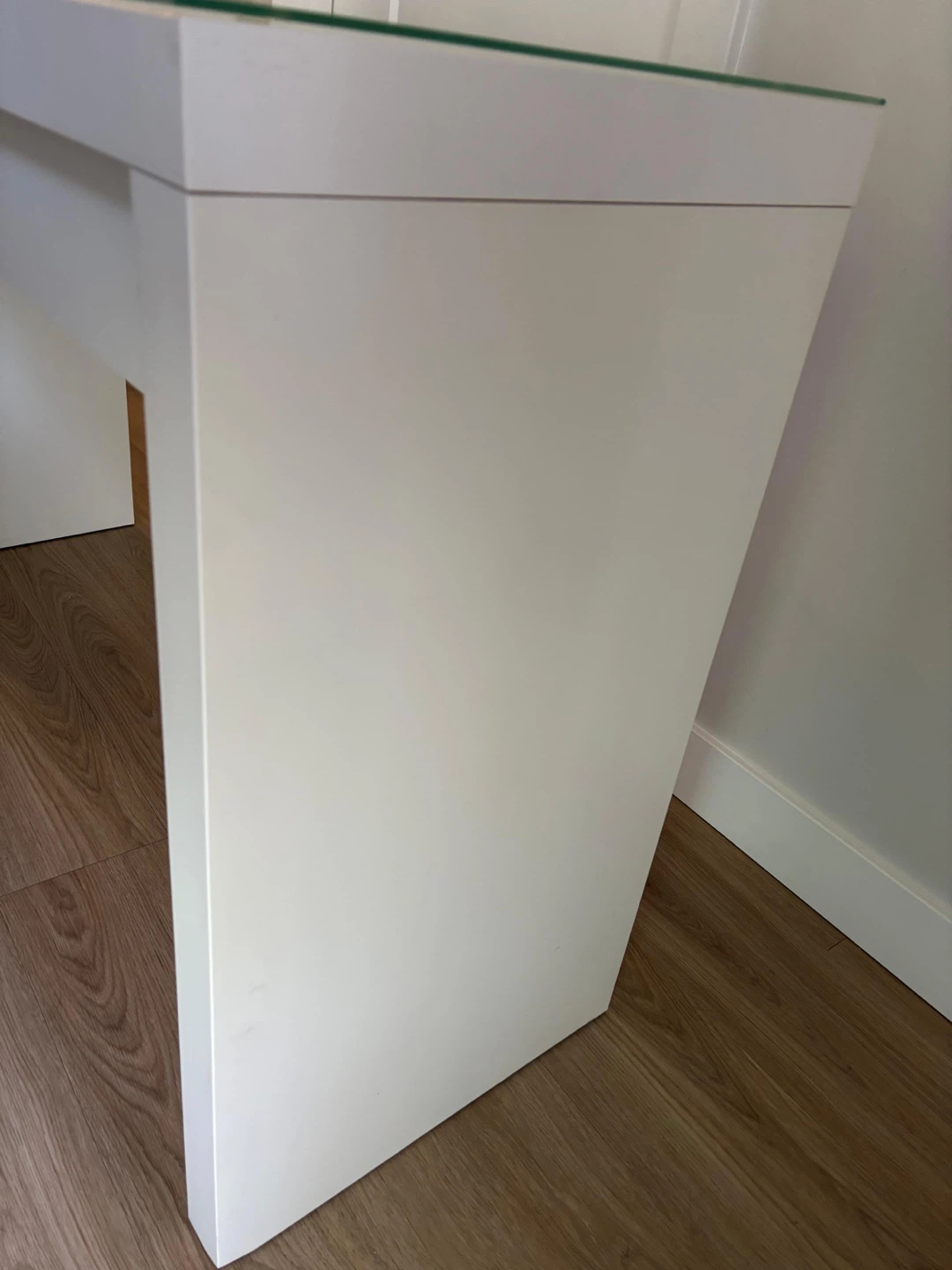 White desk with glass top - photo 2
