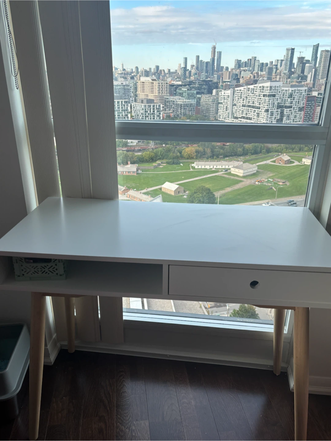 White desk with single drawer
