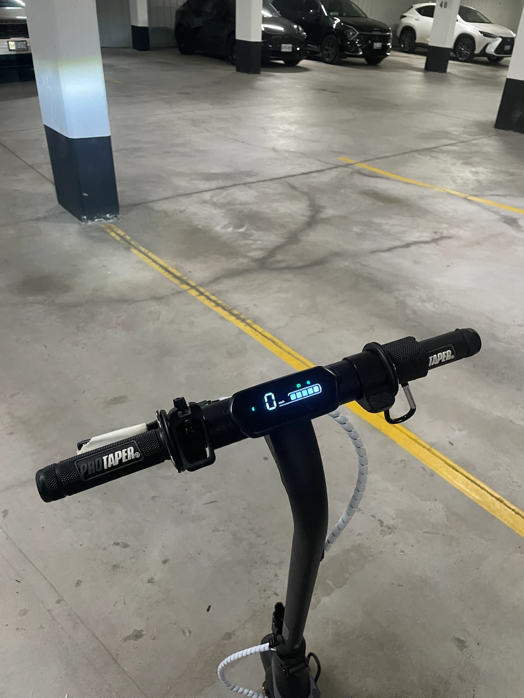 Ninebot E2 scooter - photo 3