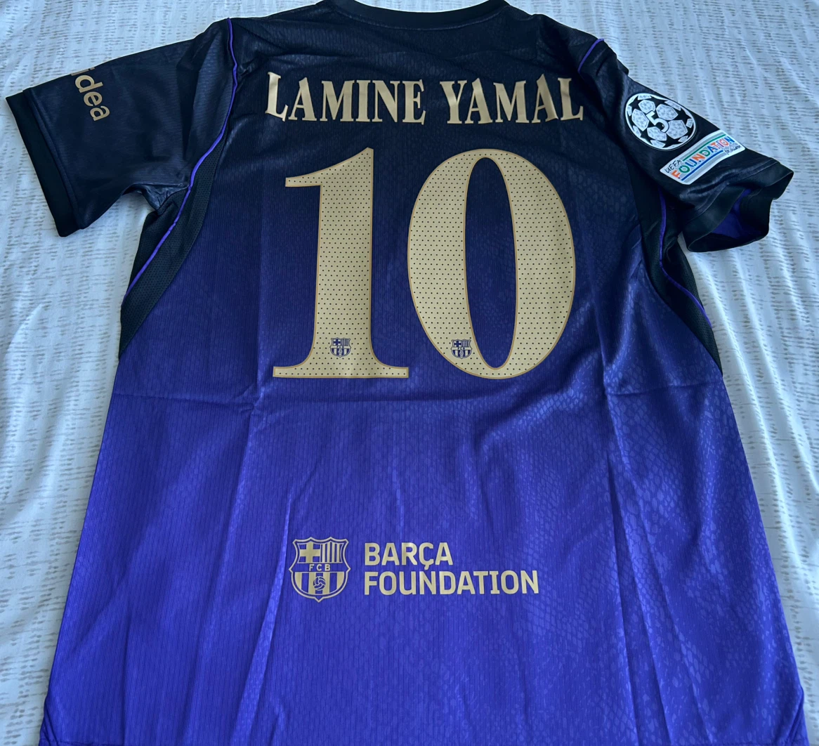 26/27 FC Barcelona Lamine Yamal Jersey (Size L) - photo 4