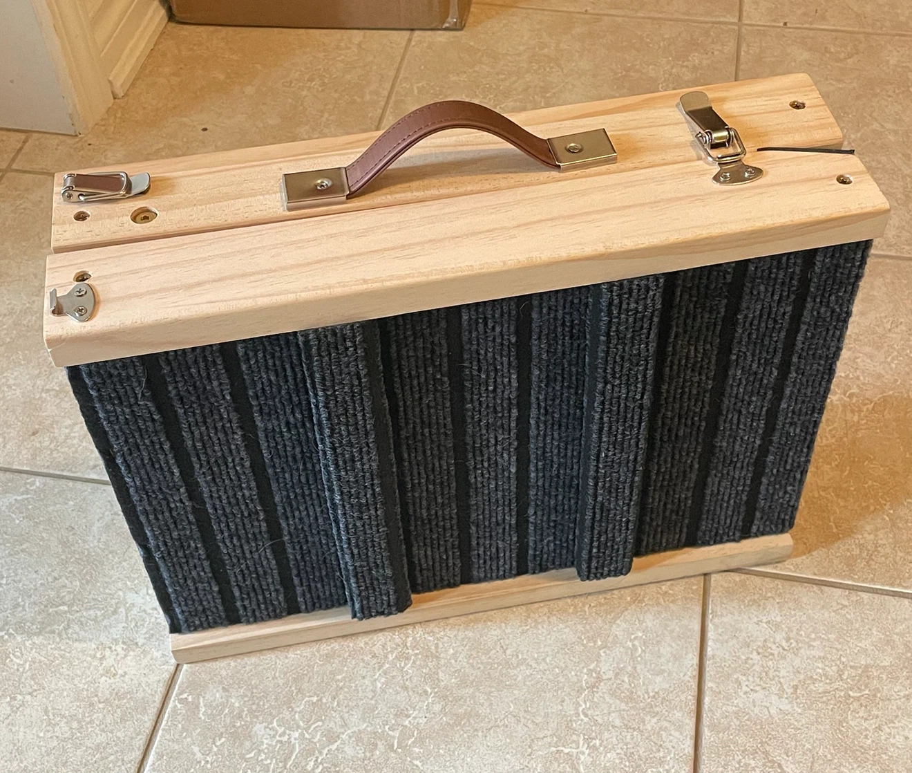 🏈 New Adjustable Wooden Dog Cat Pet Ramp