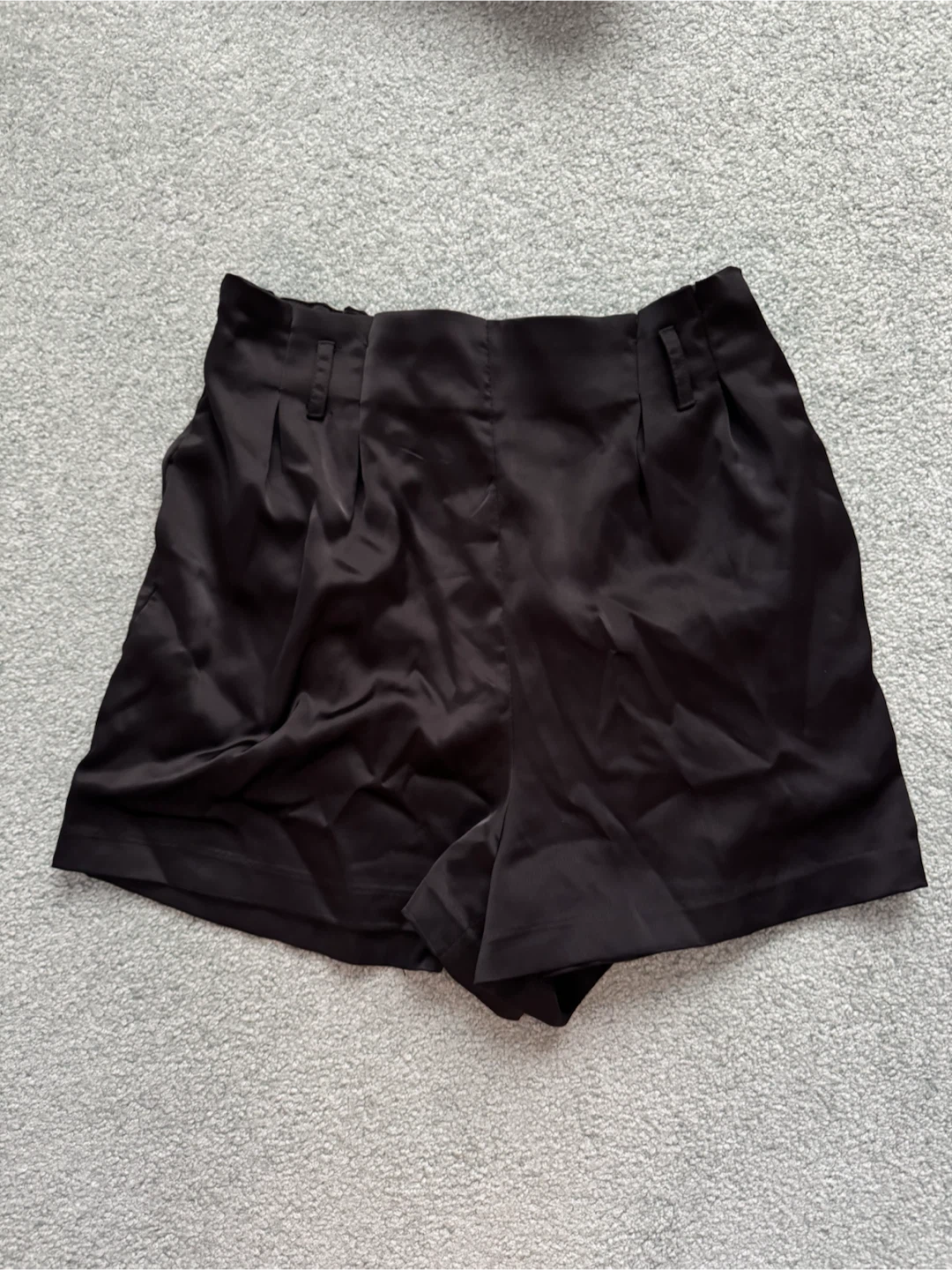 Black high-waisted satin shorts - S