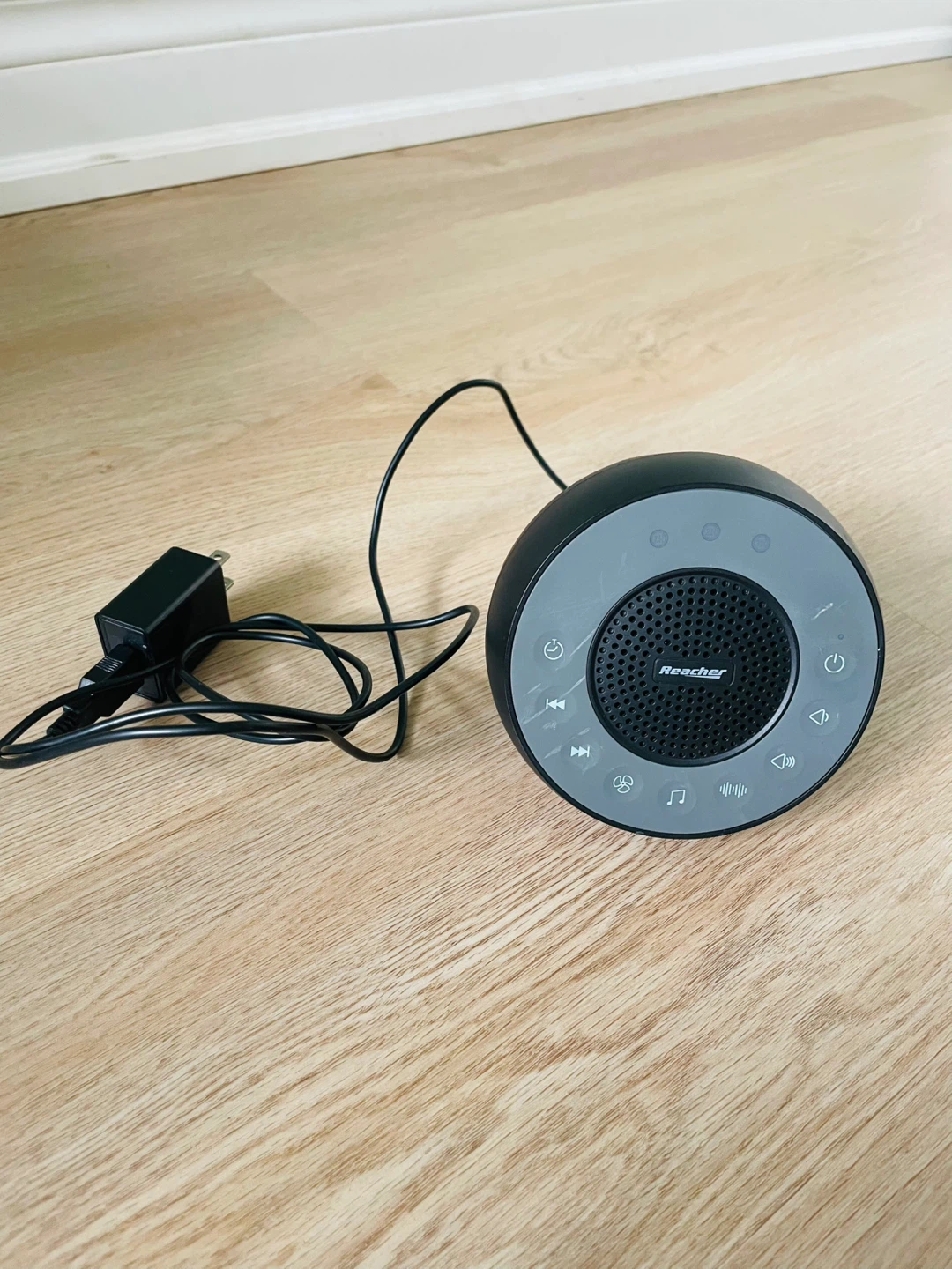 Reacher White Noise Machine HFD-W05