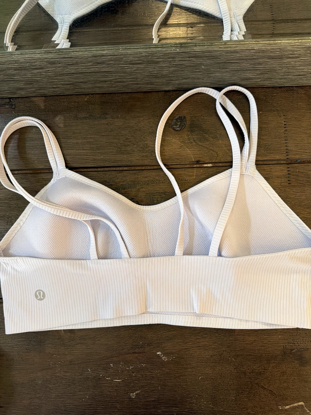 🏈 Lululemon Powder Blue Ribbed Sports Bra -Size 8 or 10 - photo 2